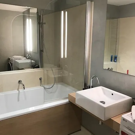 River Diamond Luxury * Prague